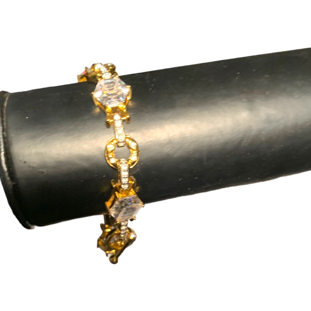 Gold Tone Glitter Rhinestone Crystal Gem Bracelet Toggle Clasp